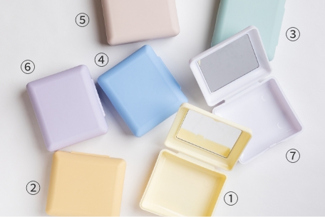 鏡付きのケース