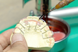 ワックスで固定、ブロックアウト